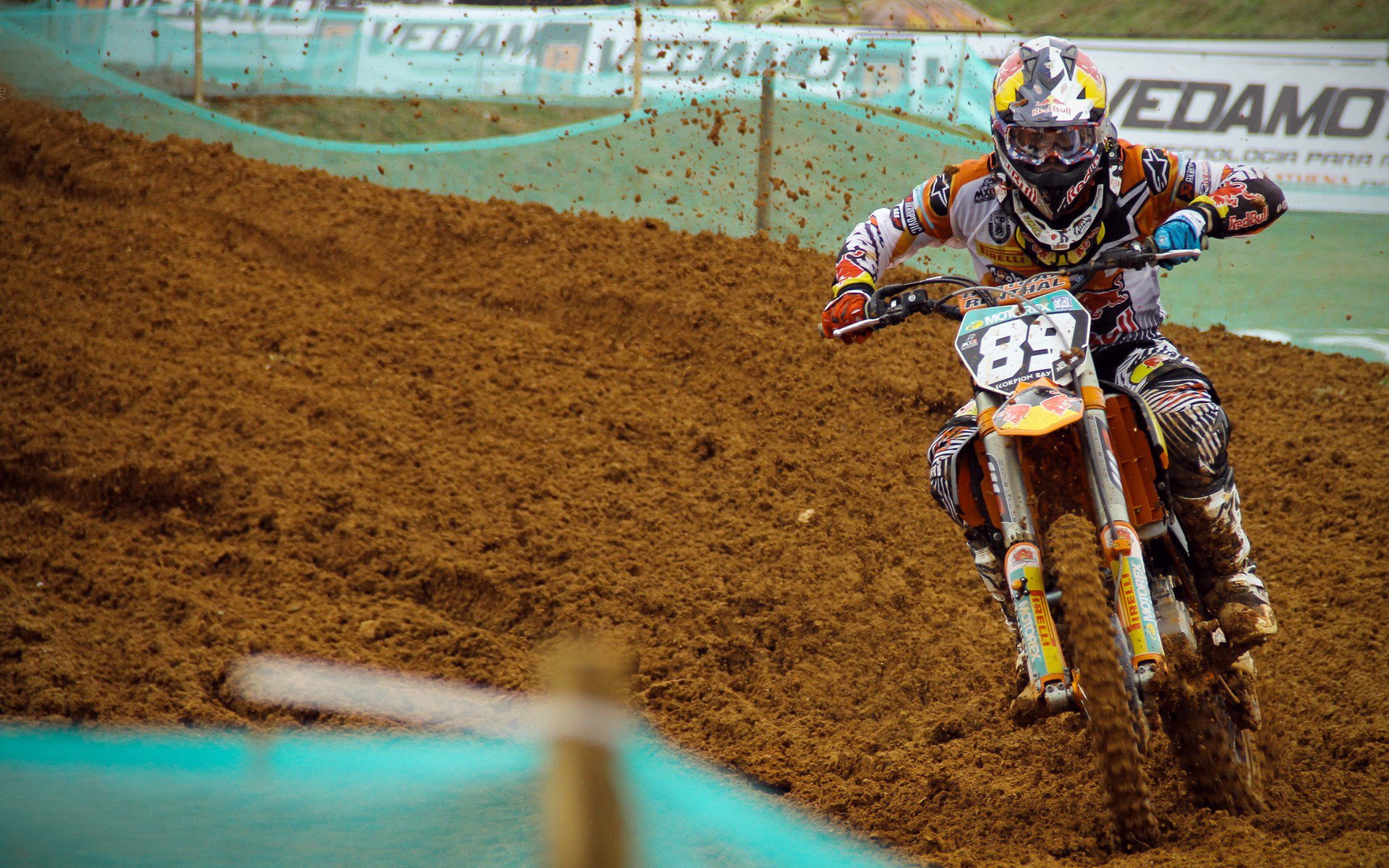 主场气氛是否能直接影响点球心理稳定度，足球主场气氛