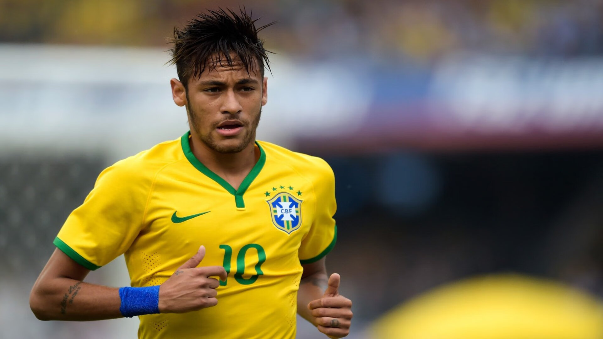 谁能带领球队变身“冠军之师”？