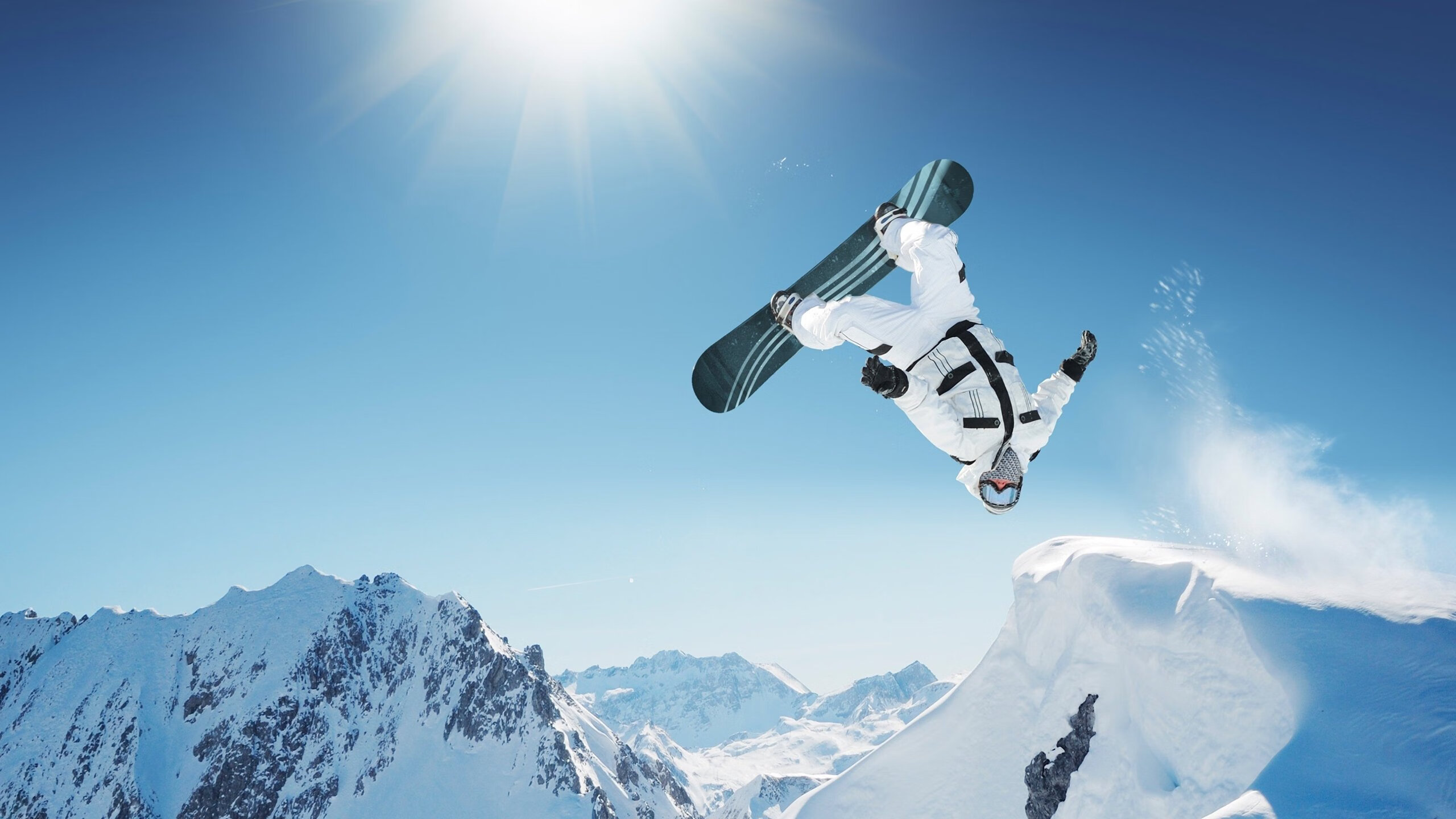 逆境中的顽强拼搏，赢得最关键胜利！，表达在逆境中也能拼搏的句子